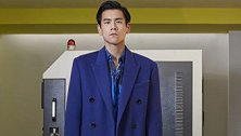 彭于晏登《iWeekly周末画报》封面化身理工IT“男彭友”