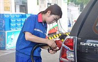 “取消高速通行费，将费用分摊到油价中？”车主：专家开过车吗？