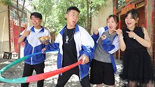 短剧：转呼啦圈打饭，学渣转了三天三夜却一根面都没有，什么鬼？