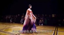 500斤女模特走T台，脱下外套的瞬间，全场男士为她疯狂