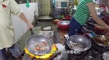下岗夫妻卖“拉丝”小吃，一份8元，食客：这才是手艺人！