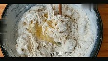 丝瓜不要煮汤了，教你新吃法，加3个鸡蛋，不用炒，出锅就扫光