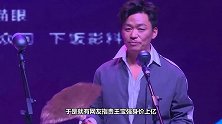 王宝强身家过亿，亲哥却摆摊维生，为什么不帮衬一下？
