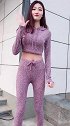 30岁成熟时尚辣妈，这样的紧身裤搭配可以一点不输年轻美女！