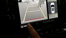 抢鲜看：东风雪铁龙天逸PHEV全景泊车功能，缺少左右两侧视角
