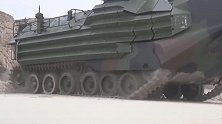 为什么履带式两栖步兵战车更容易搭载特战队员登岛作战？