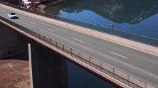 便宜却不失豪华的奔驰车，车门无框仅23.28万，开出去比A4