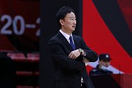 刘维伟：篮板球和命中率是取胜关键 吴前找到了更好的进攻方式
