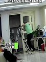 广东深圳：洗空调师傅摔伤无法动弹，女主人打120又陪送到医院