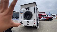 升降顶越野房车，适应全地形，你喜欢白色还是红色