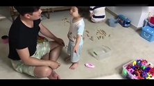 宝宝和爸爸吵架，爸爸故意不讲理，气的宝宝跳着脚的和爸爸理论
