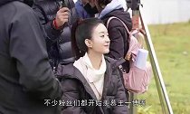 赵丽颖化身知心姐姐给王一博讲戏,颖宝越来越瘦状态超好!