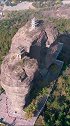 千年古塔，至今不知怎样建造上去的，也不知道里面有什么？
