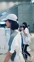 王璐丹机场看到孩子乐的合不拢嘴，还没见过她这么高兴呢