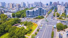 2020年的新一线城市榜单中，杭州首次不在第二名，被重庆取代