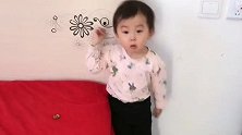 看女儿平时和爸爸打打闹闹，其实还是爱爸爸的，真是爸爸的小情人