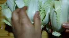 大白菜百吃不厌的做法，我家隔三差五来一盘，次次都抢光光