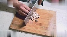 双胞胎萌娃胃口好，自制肉丸子超好吃，俩宝这吃相奶爸看饿了