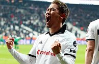 日本国脚威力不减 香川真司土超终场绝杀力挽狂澜