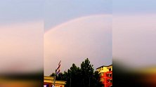 美到极致！北京雨后出现双彩虹 刷爆朋友圈