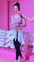 唐艺昕身材不错的