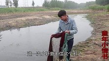 小伙在鱼塘撒八米大网，连续两个爆网，没想到逮到这么多鱼！
