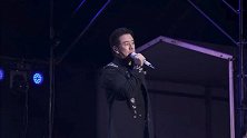 第九届流行金曲嘉年华宣化天籁谷唱响  杨坤现场怀念刘欢