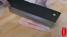 8块钱的鸡胸肉，按这方法做，外酥里嫩，家里来客就是压轴菜