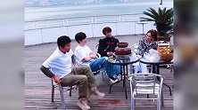 邓超惟妙惟肖模仿邓紫棋