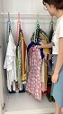 换季了，衣服多，想穿却找不到，幸亏有这个衣架，整洁、一目了然正在直播中