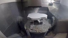 钢板放进去空客A320模型出来，看五轴机床的炫酷加工技术