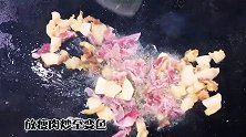 茶树菇的口感是菇类最脆的，咯吱咯吱好好吃啊 。