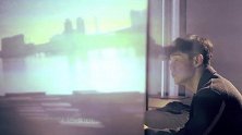 李荣浩一定经历过很多刻骨铭心的事情吧，他的歌词在诉说一个故事