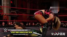 WWE NXT英国赛：普拉佐借助边绳弹力冲跑 撞在风暴托妮头槌之下