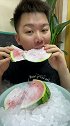 半夜起来偷吃，干冰冻西瓜美食