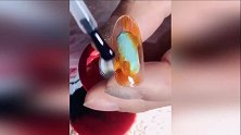 千奇百怪！把全世界都放在指甲上