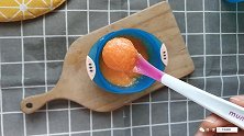 6个月宝宝辅食食谱：胡萝卜泥米糊
