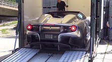 法拉利F12 TRS，全球限量一台，售价420万美元，约合2600万人民币超级跑车
