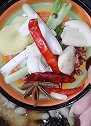 这样做的红烧鸡爪，香软入味，入口即化，让人回味悠长！