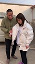 心里可不得劲。