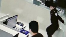 浙江义乌：民警通宵办案后高兴尬舞 网友：没想到是精神小伙