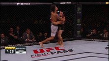 UFC-18年-且战且退且迎击！尤厄尔精准后手拳击倒巴罗奥-精华