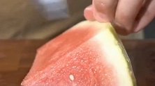 不是吧，不会吧，还有人吃西瓜不是这样的吃法吗！