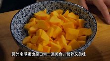 小仓鼠吃南瓜饼，这操作太萌宠了，还会喝高脚杯水，好想养一只