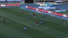 开场就有攻势！戈武脚后跟分给温智豪，王建文打门被防住