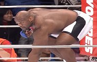 MMA重量级对决：鲍勃萨普VS高山善广，日本黄毛被打惨了