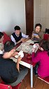 战友小聚，玩上东北扑克，六人八付牌。