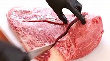 这是日本最贵的神户牛肉，学徒直接不敢切。