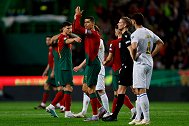 欧预赛-葡萄牙4-0列支敦士登 C罗里程碑战点射+任意球破门