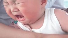 宝宝打针，先是震惊下一秒疼的哇哇大哭，小表情真有戏！